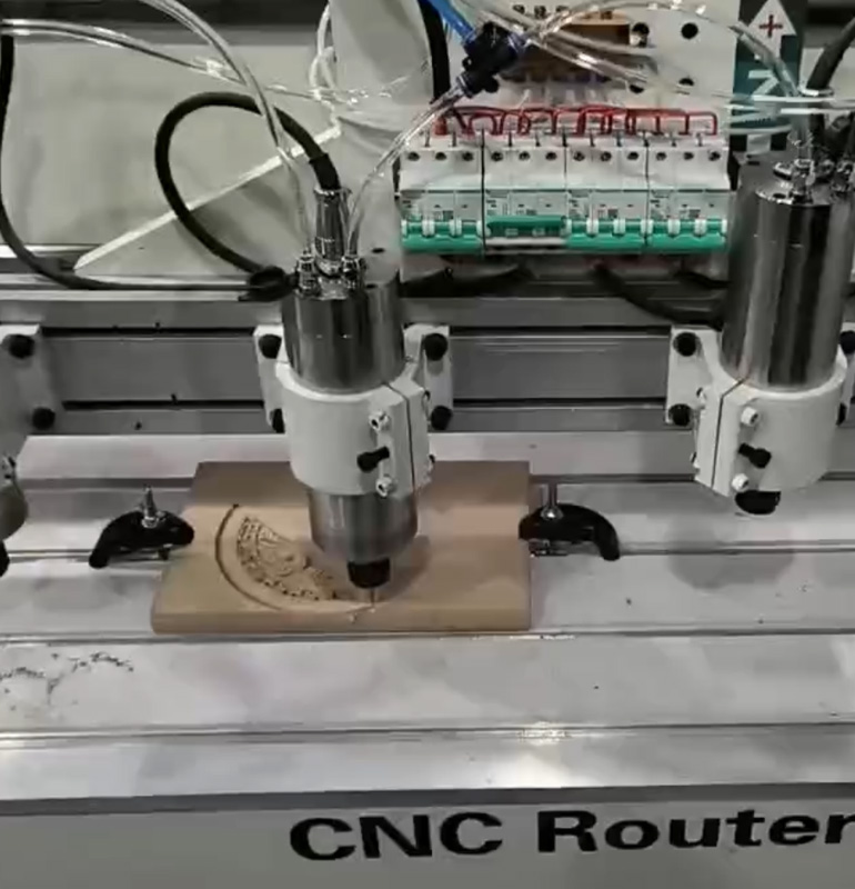 湖南1325獨立雙頭雕刻機